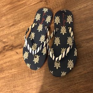 Vera Bradley flip flops